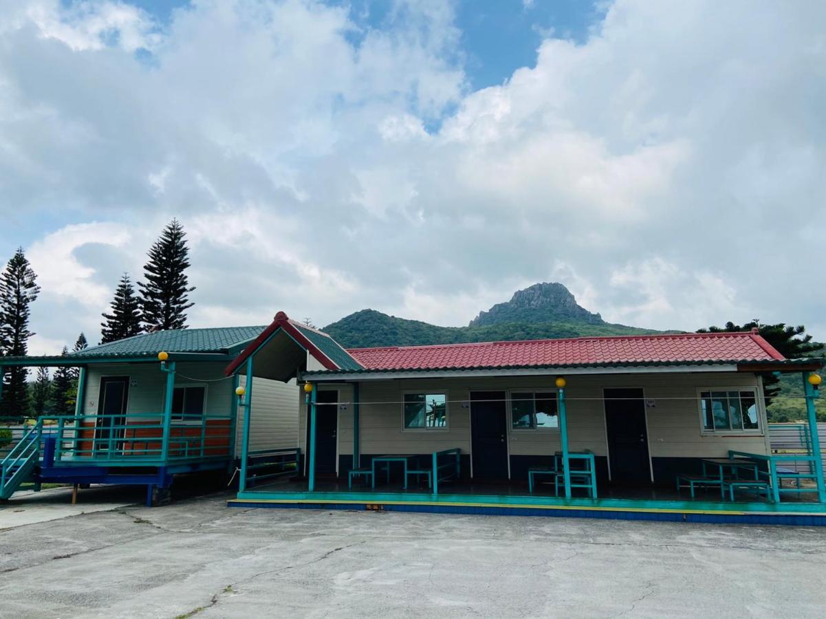 J Lin Hostel Кэньдин Экстерьер фото