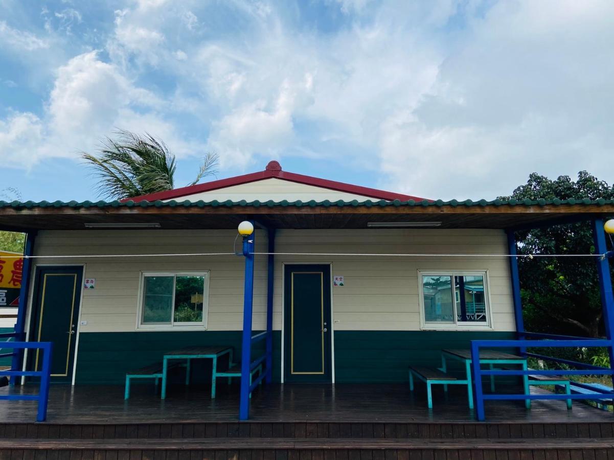 J Lin Hostel Кэньдин Экстерьер фото